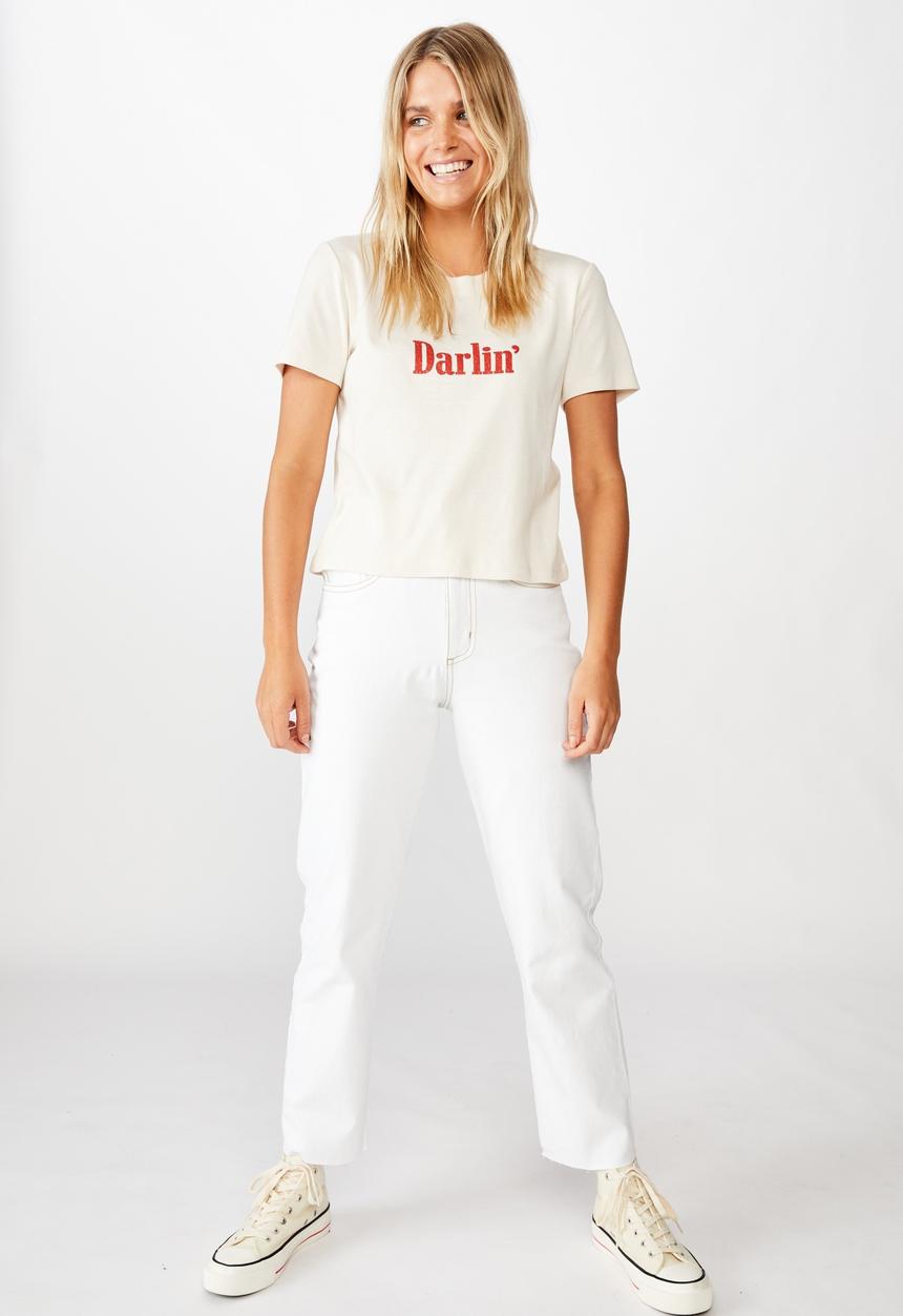 Cotton On - Essential slogan T-shirt darlin - white sand