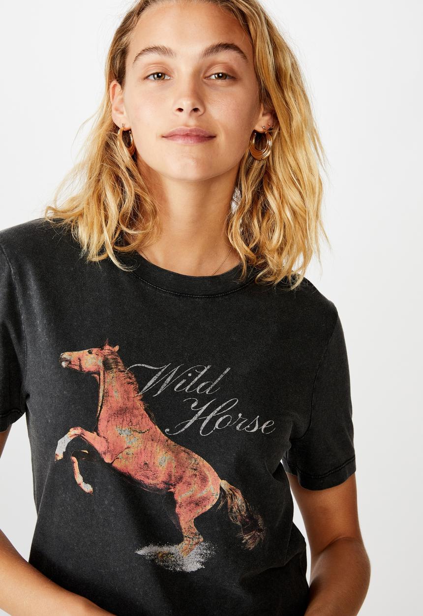 Cotton On - Essential art T-shirt wild horse - black