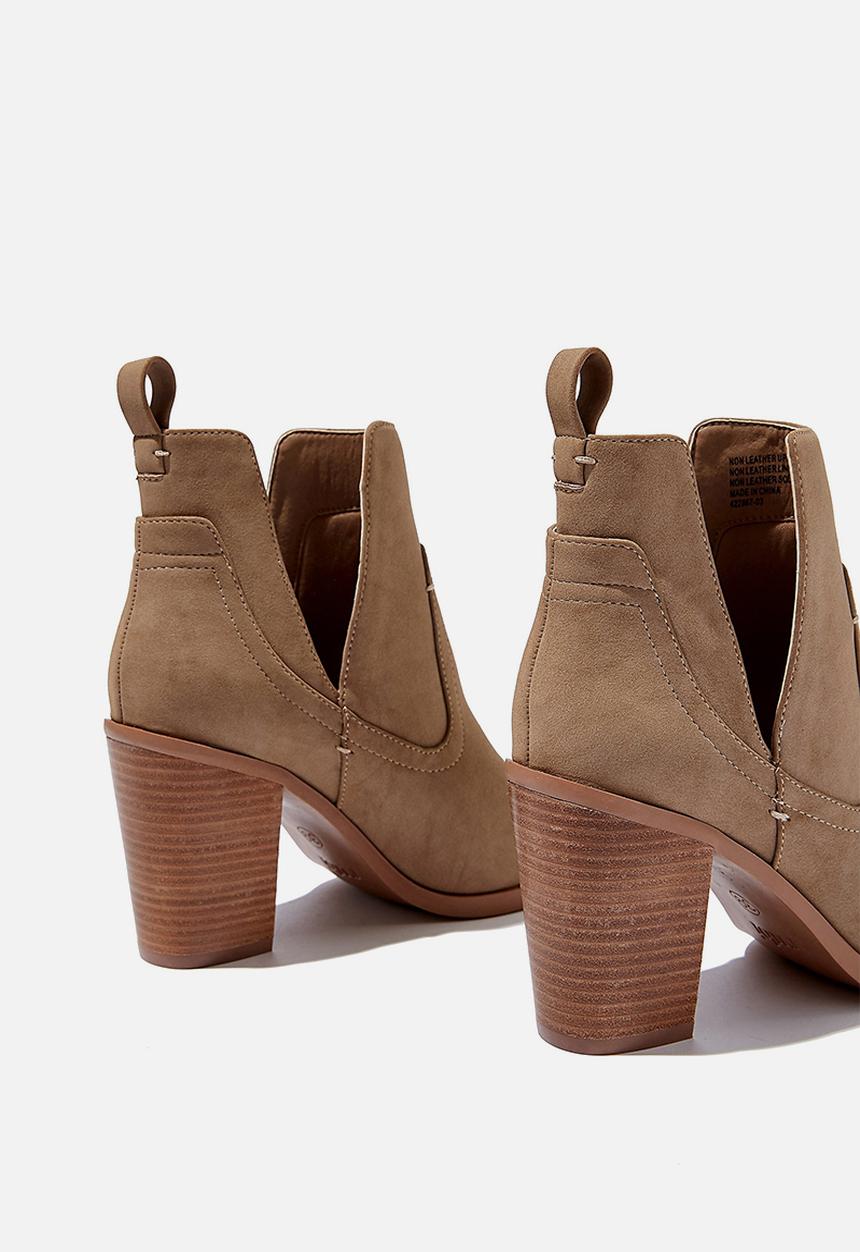 Cotton On - Nala cut out boot  - taupe