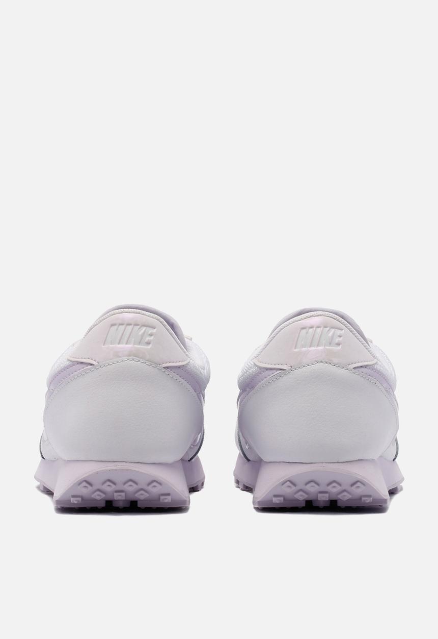 Nike - Daybreak - White / Barely Grape