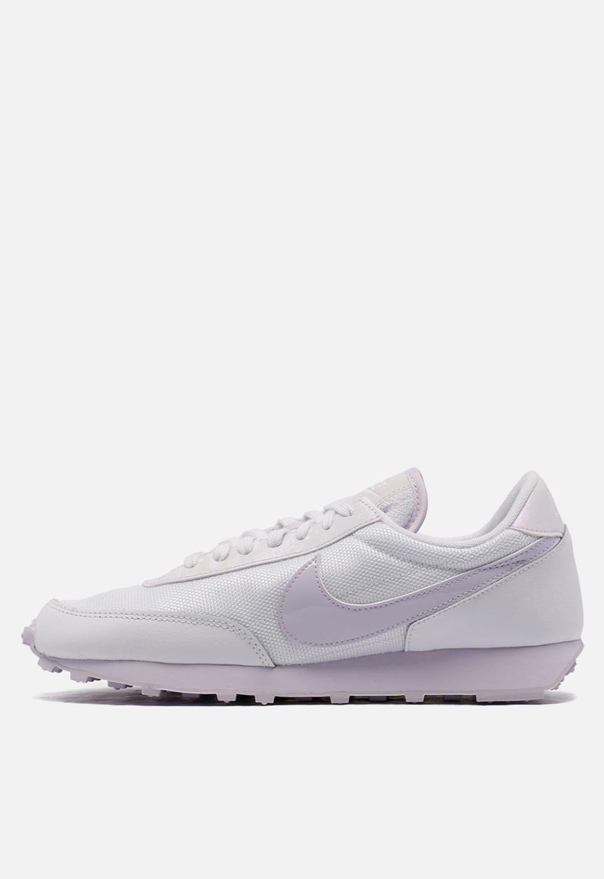 Nike - Daybreak - White / Barely Grape