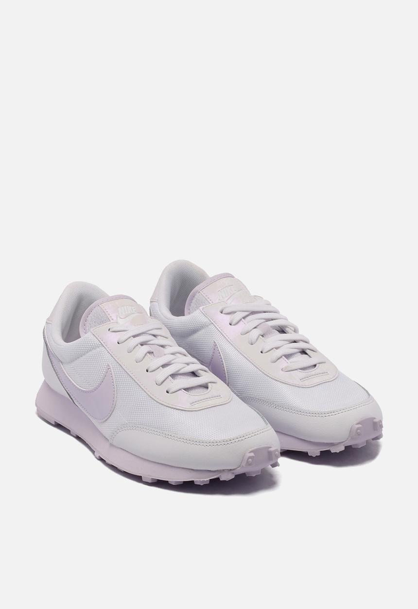 Nike - Daybreak - White / Barely Grape
