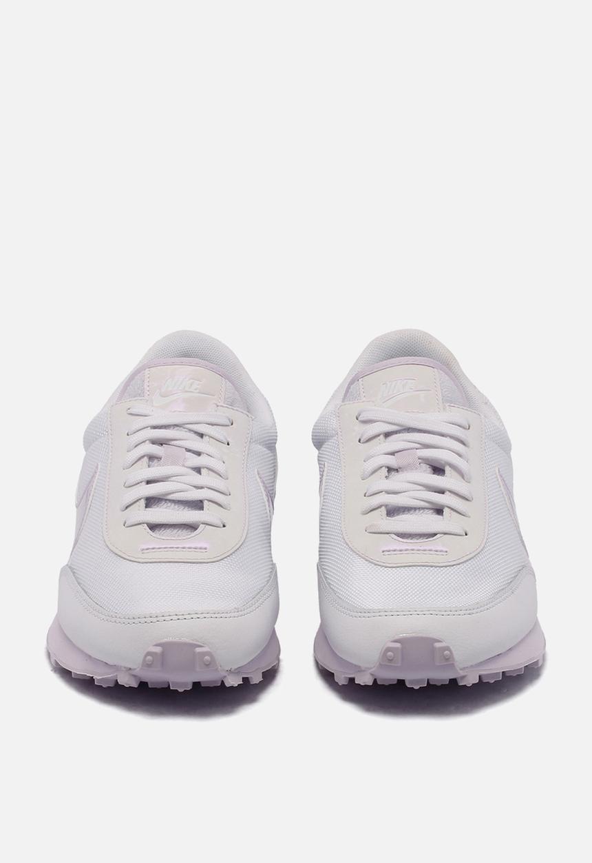 Nike - Daybreak - White / Barely Grape