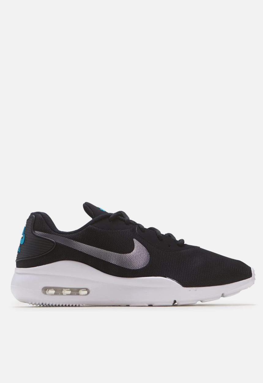 Nike - Air Max Oketo - black / mtlc cool grey-laser blue-white