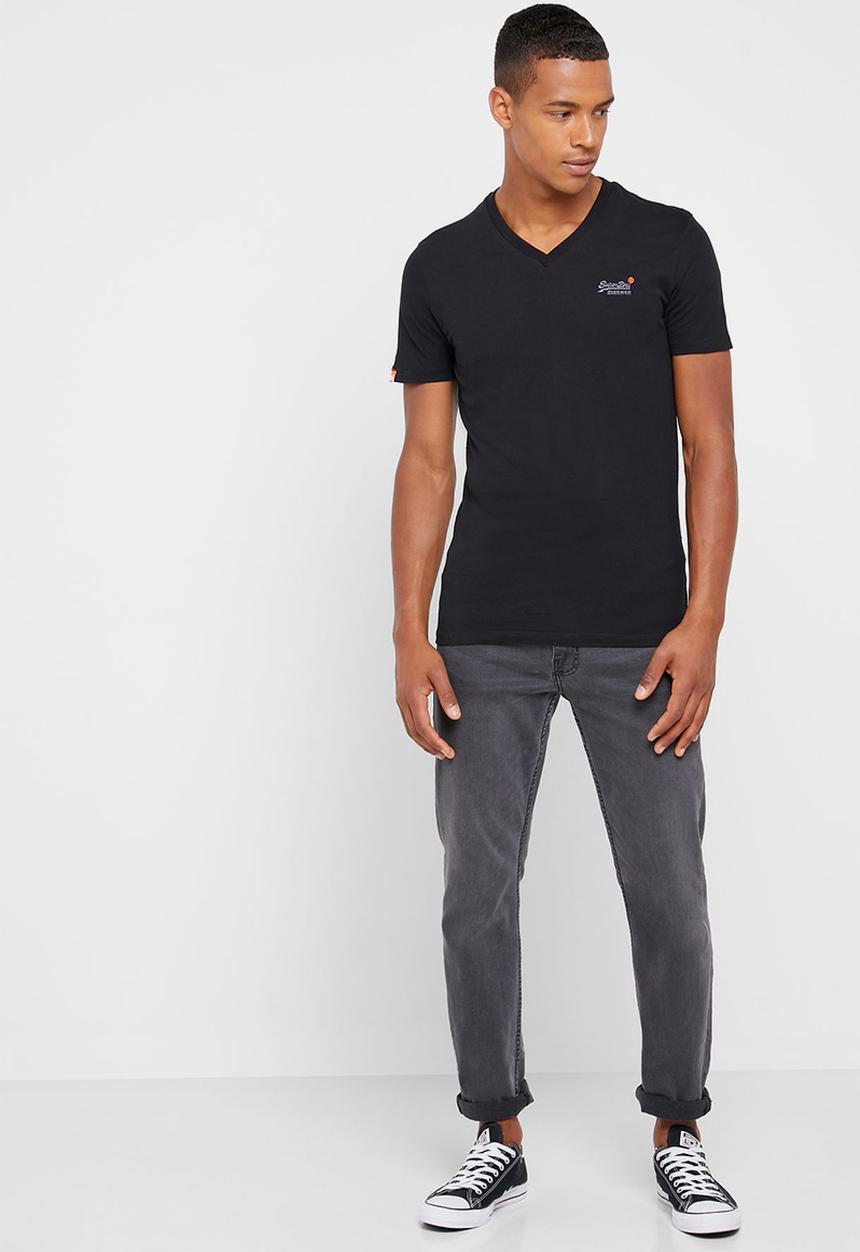 Superdry. - Orange label vintage embroidered v-neck tee - black