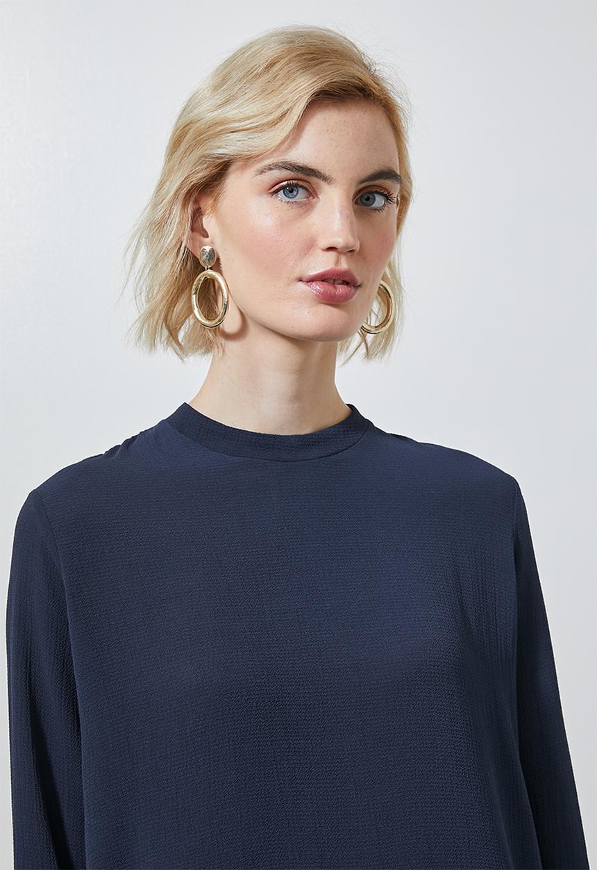 Superbalist - Longline high neck blouse with zip detail - navy