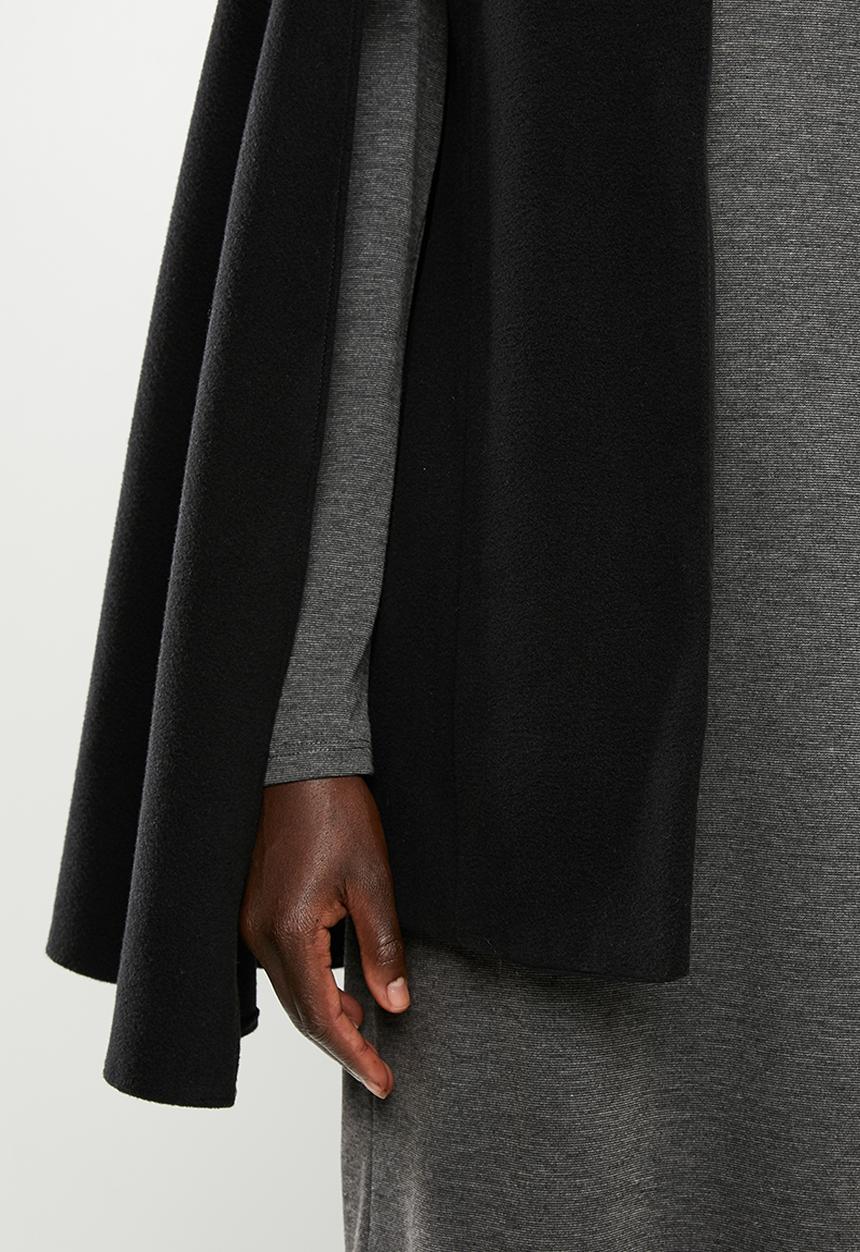 edit - Structured cape - black
