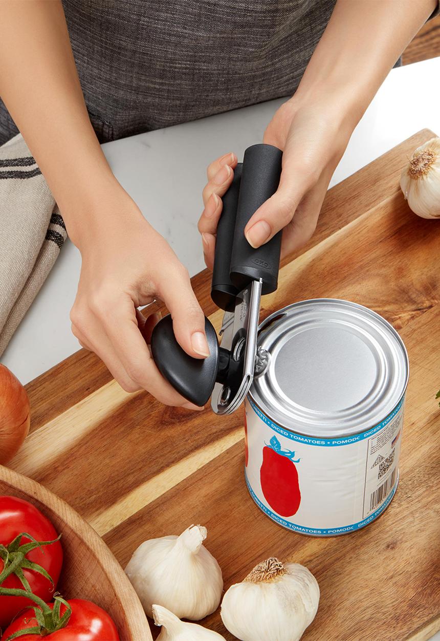 OXO - Soft handled can opener - black 