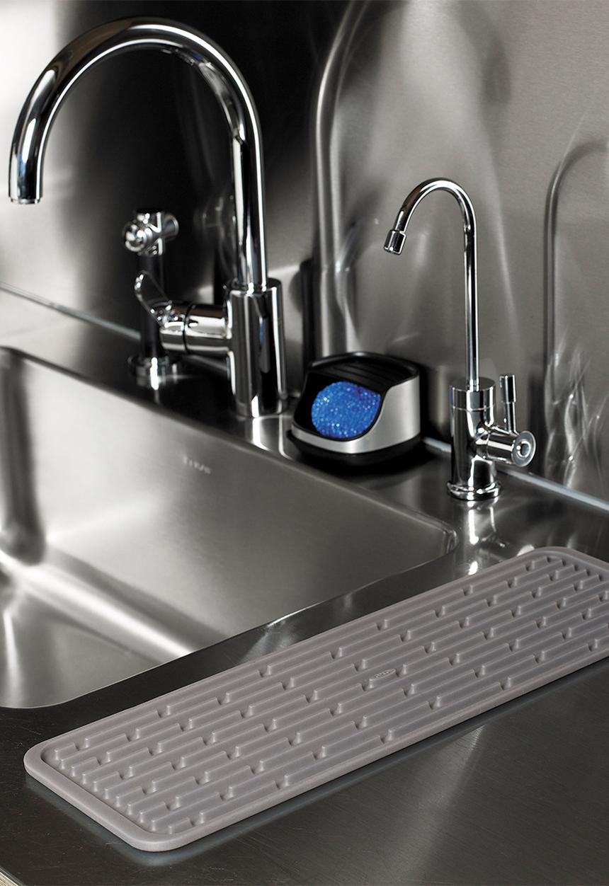 OXO - Silicone wine glass drying mat - grey