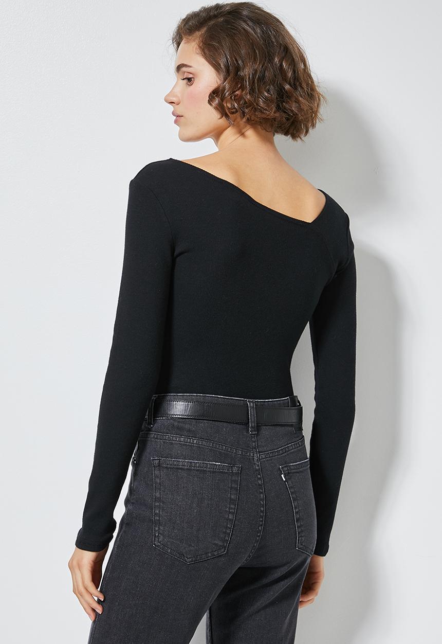 Superbalist - Asymmetric neckline rib top - black