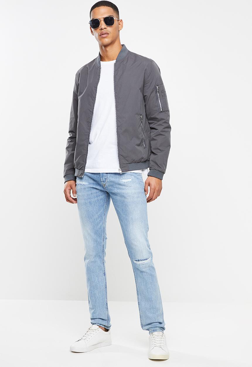 Diesel  - Tepphar slim fit carrot leg jeans - blue