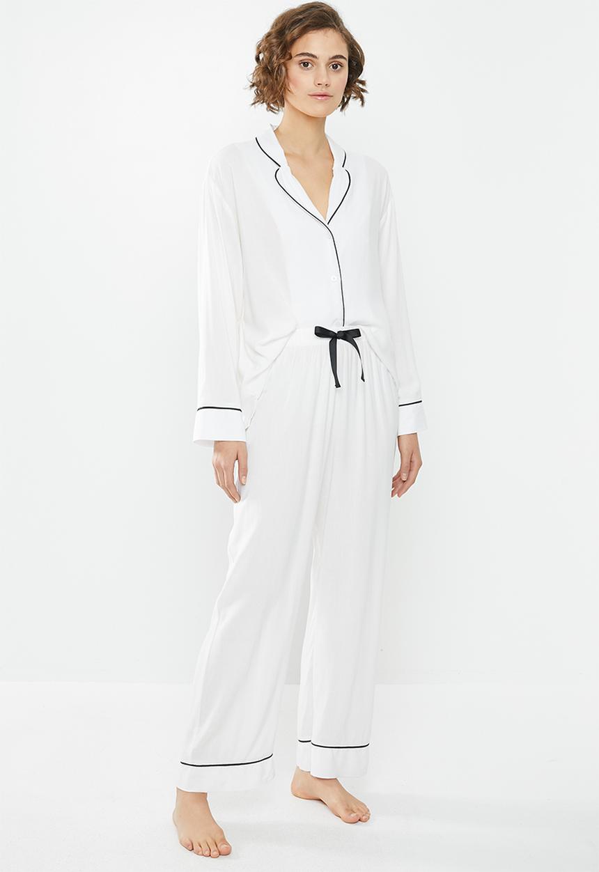 Superbalist - Sleep shirt & pants set - white