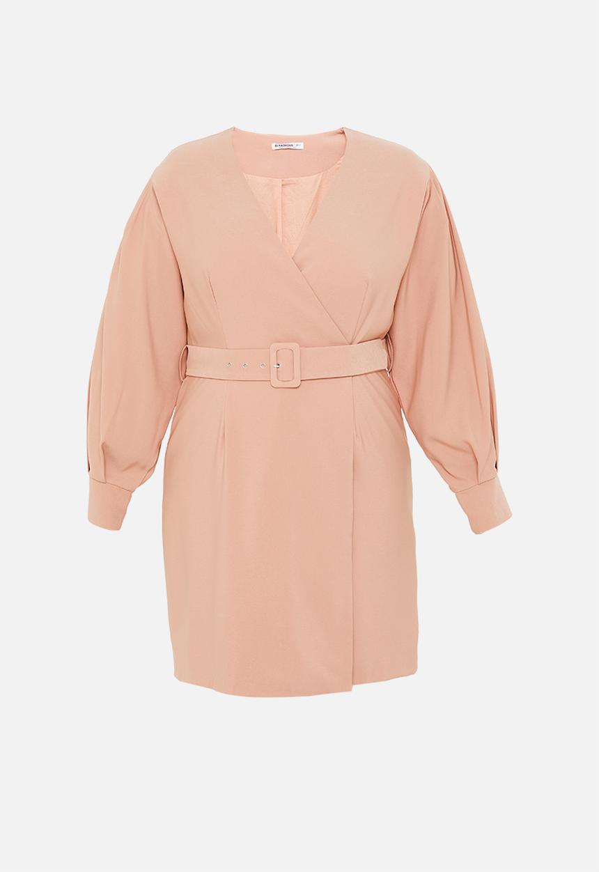 Glamorous - Plus long sleeve belted dress - pink
