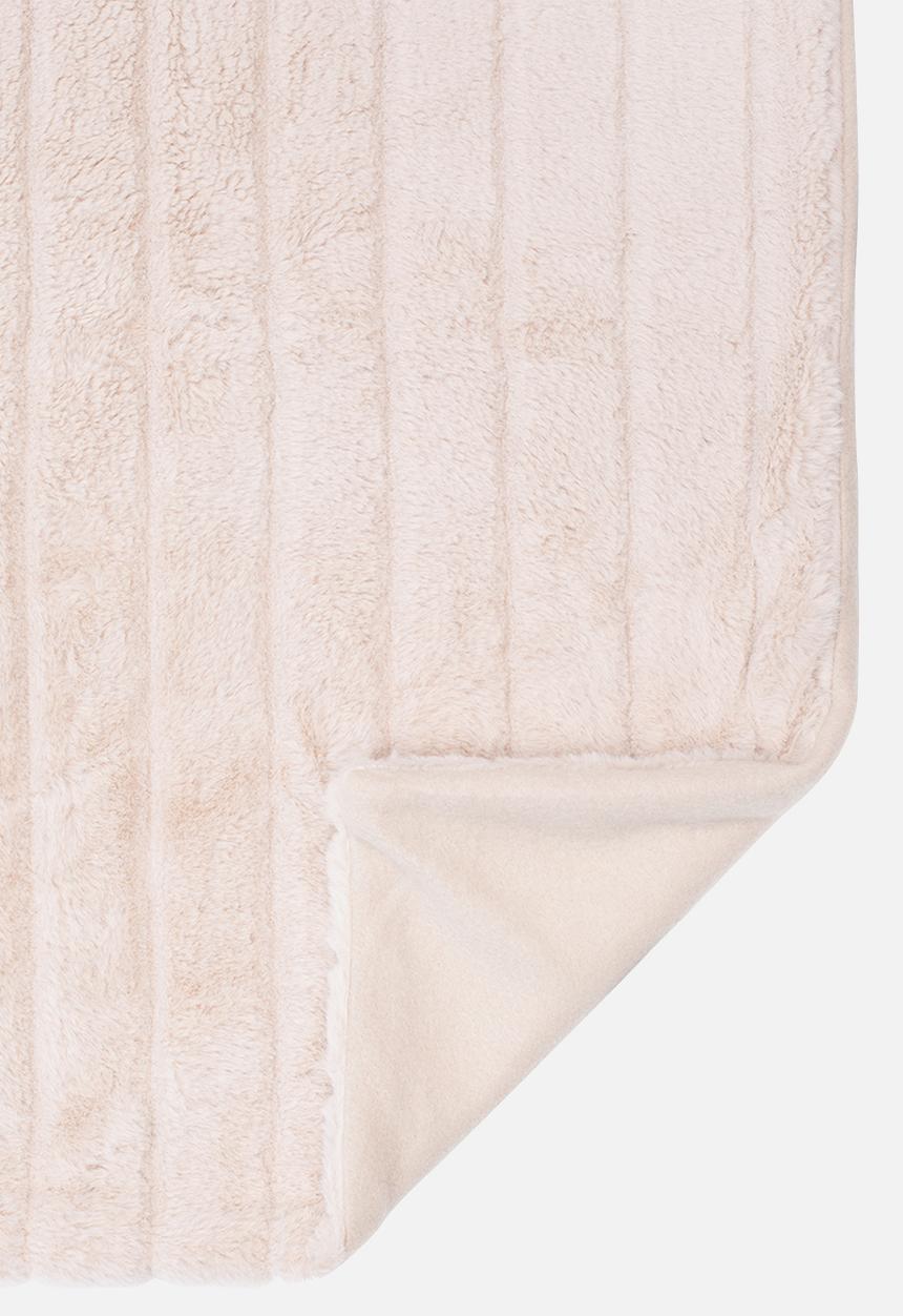 Hertex Haus - Mink faux fur throw - camel