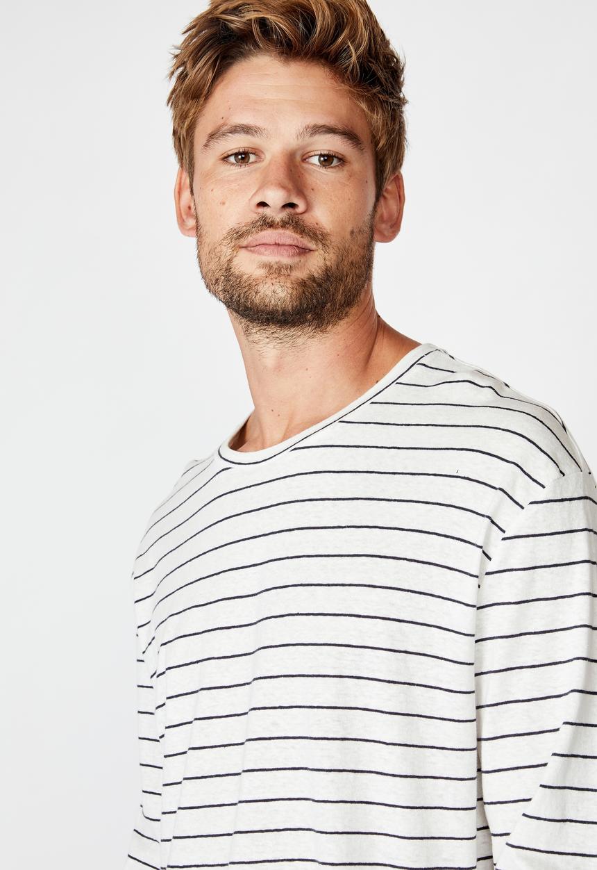 Cotton On - Easy stripe tbar premium long sleeve tee - White & navy 