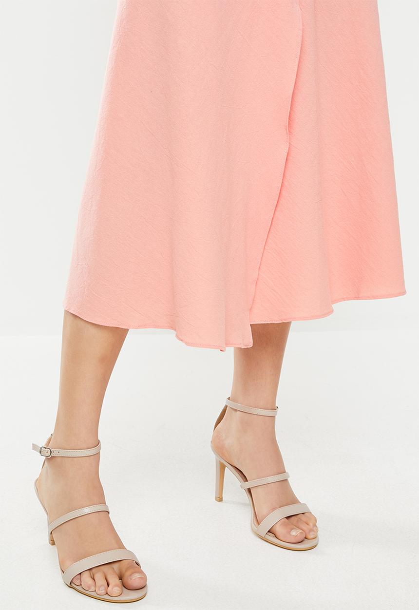 Glamorous - Wrap midi skirt with button detail - pink