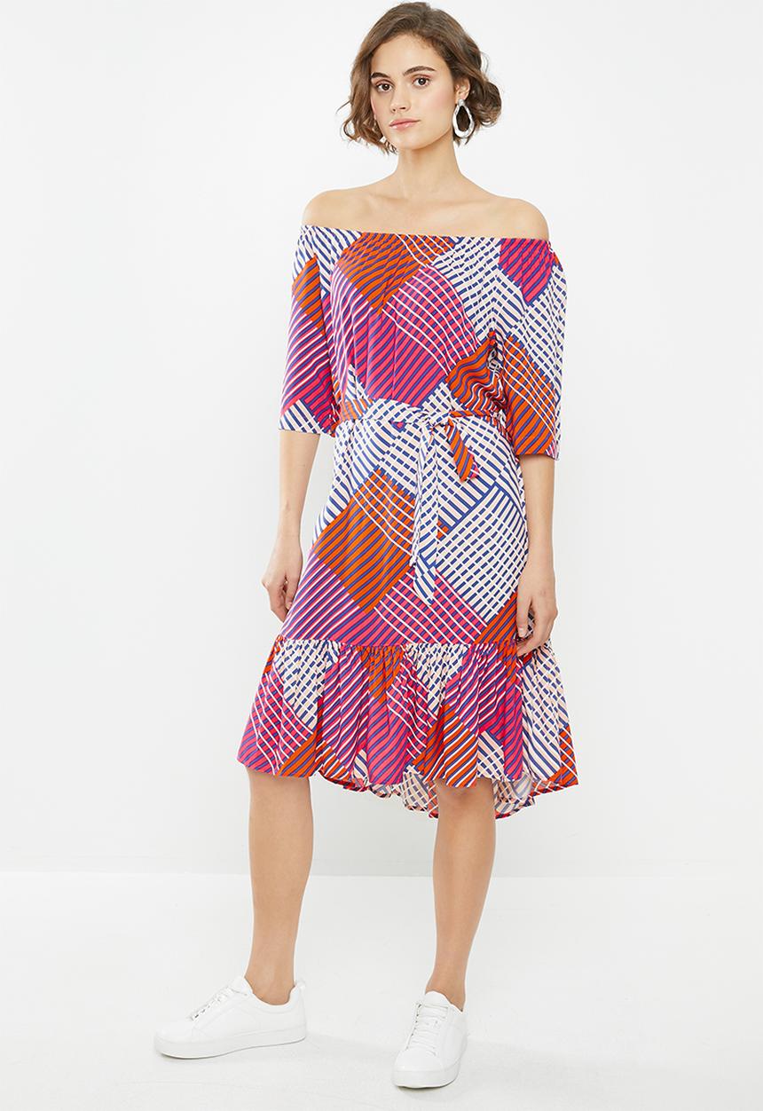 Jacqueline de Yong - Star off shoulder dress - multi