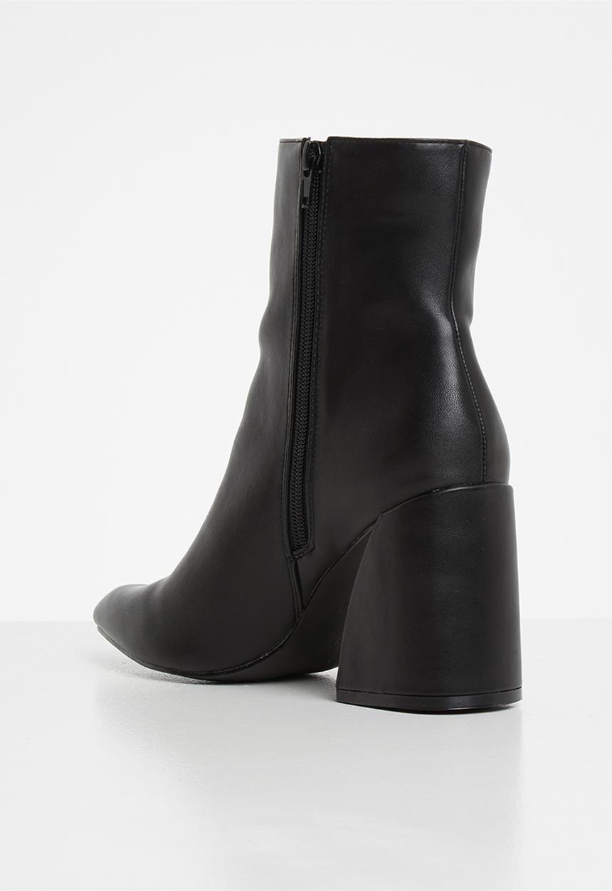 Superbalist - Luwan ankle boot - black