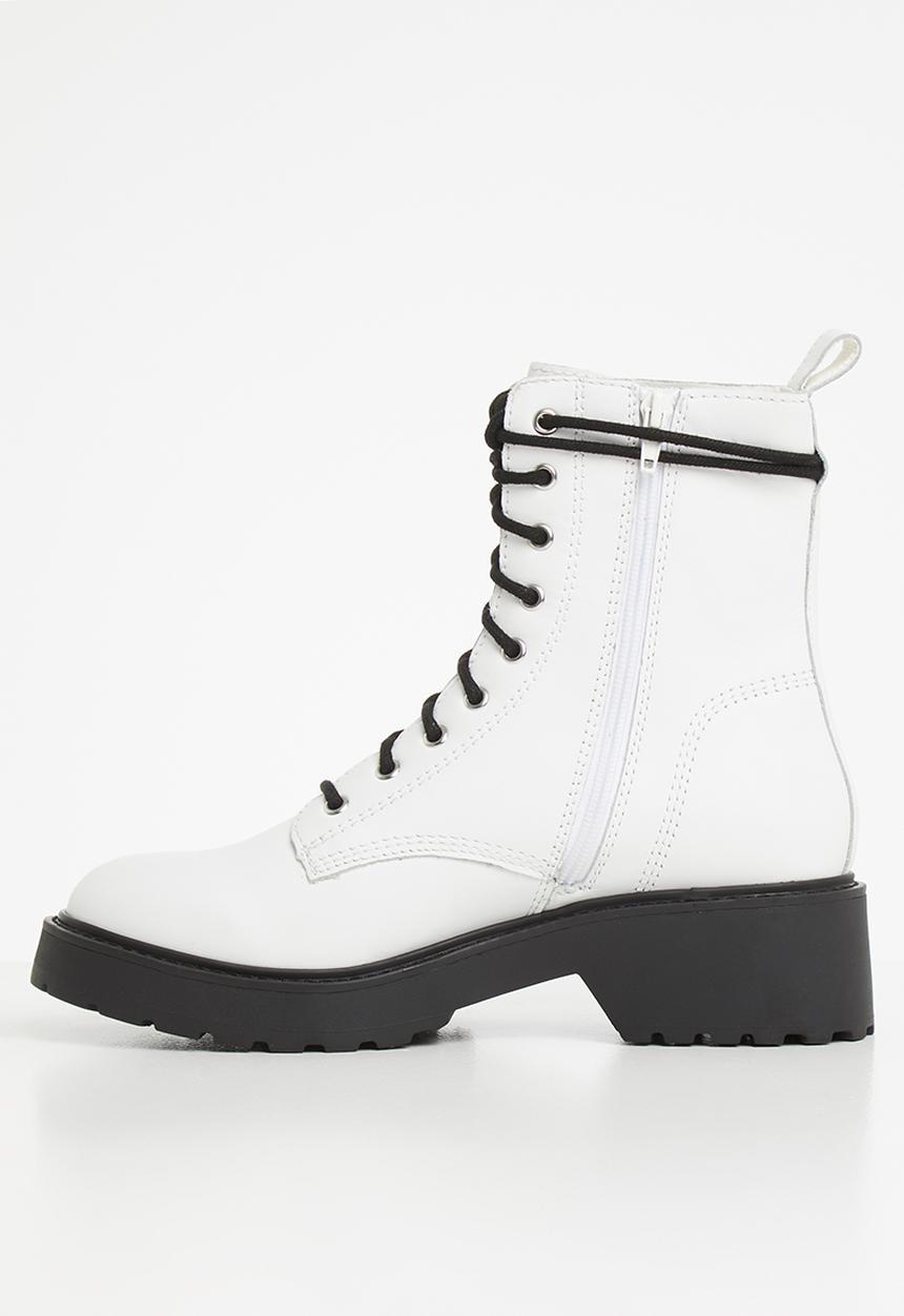 Steve Madden - Tornado bootie - white