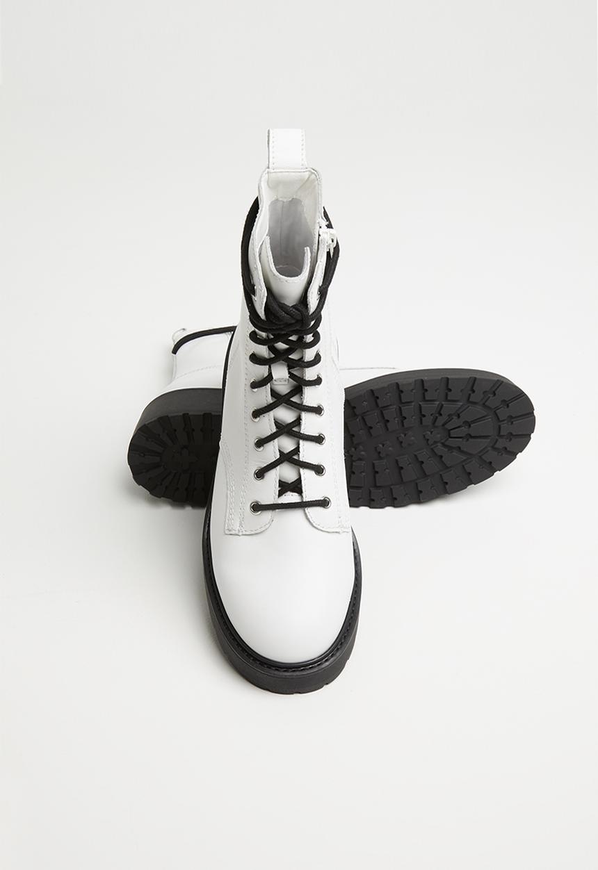 Steve Madden - Tornado bootie - white