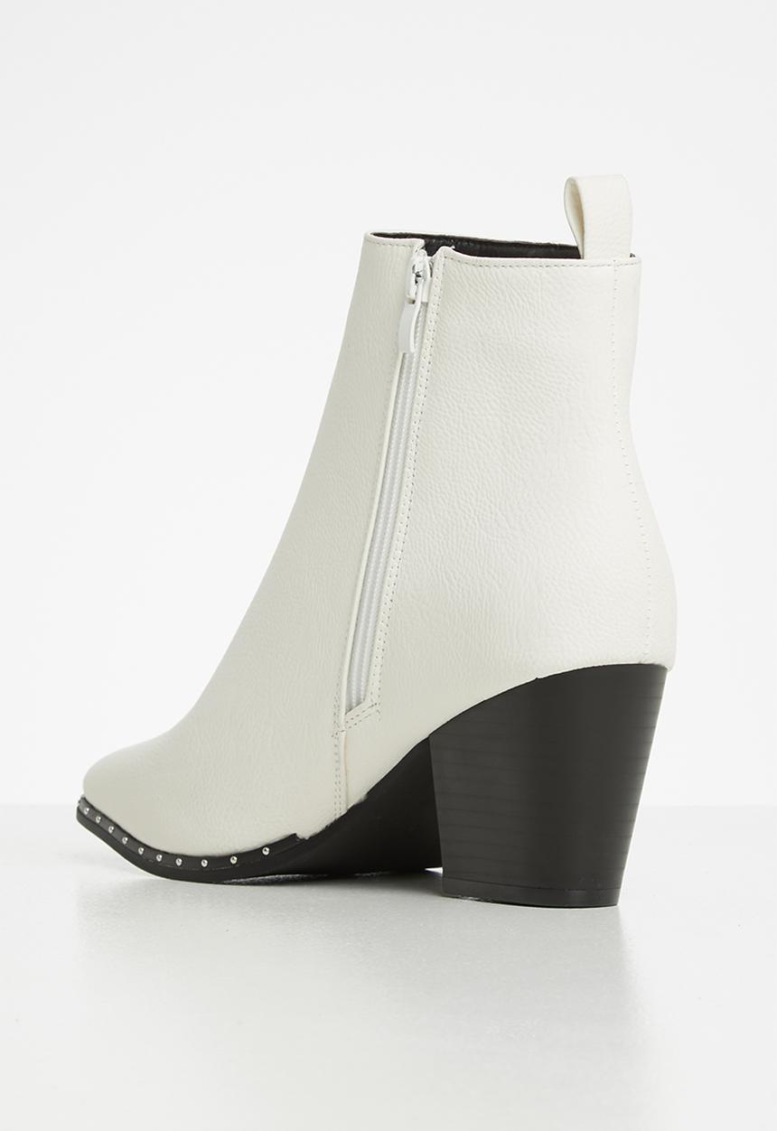 Cotton On - Spencer studded rand boot - white
