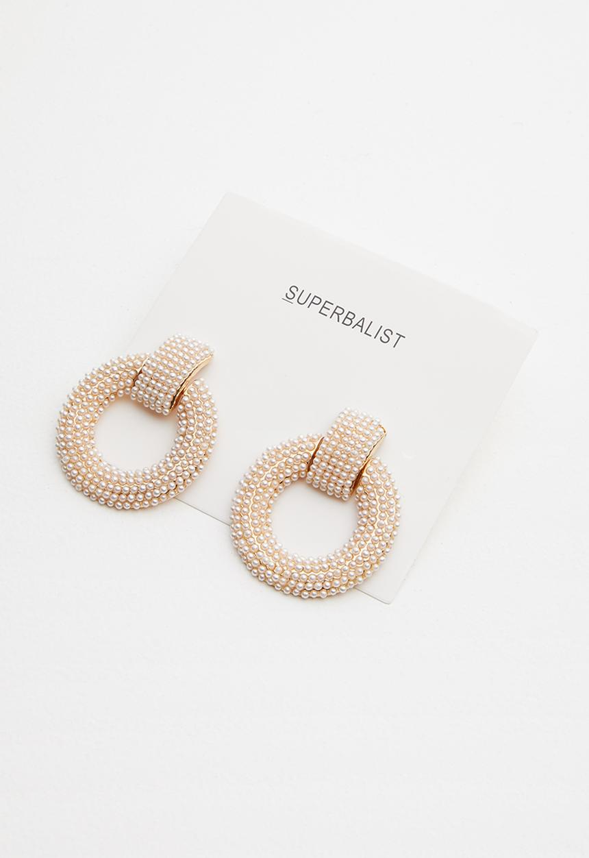 Superbalist - Faux pearl hoop earrings - white & gold