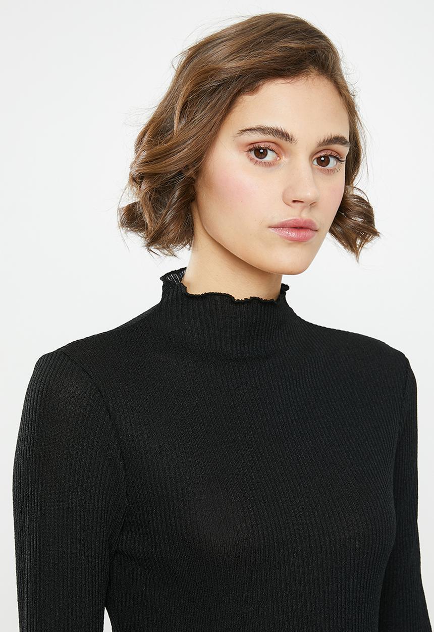 Vero Moda - Ophelia long sleeve high neck frill top - black