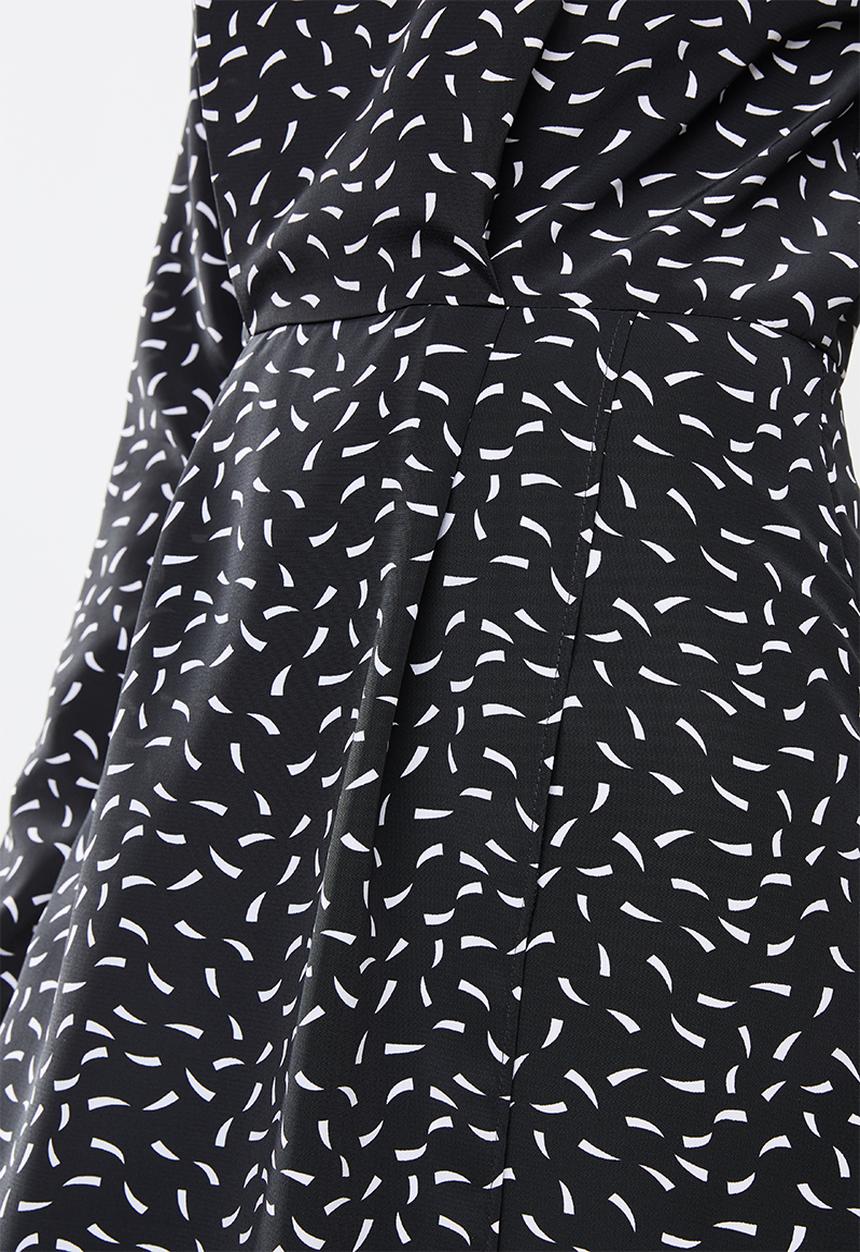edit - Long sleeve crepe pleat front suit dress - black & white 