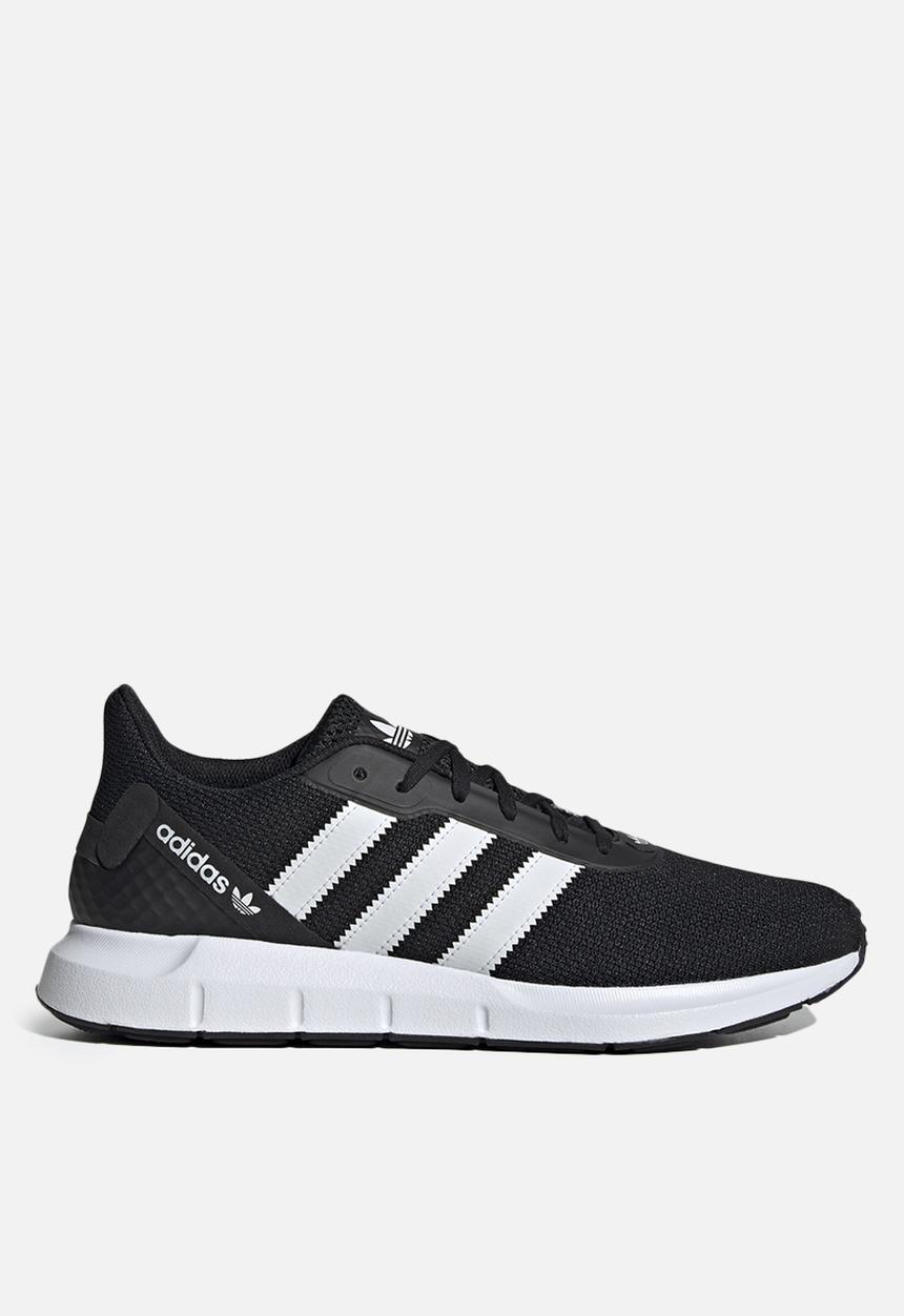 adidas Originals - Swift Run RF - core black / ftwr white