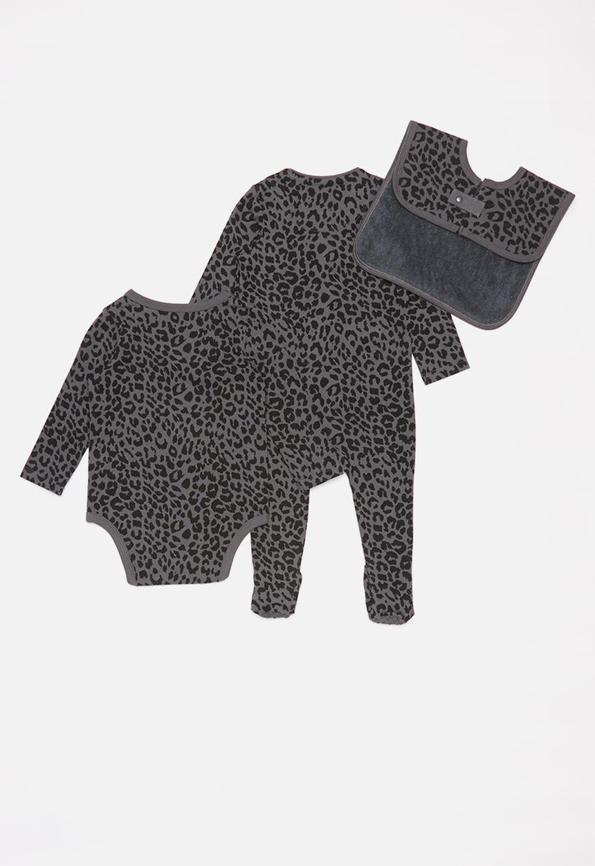 Cotton On - Bundle zip romper, bubbysuit & everyday bib  - grey & black 