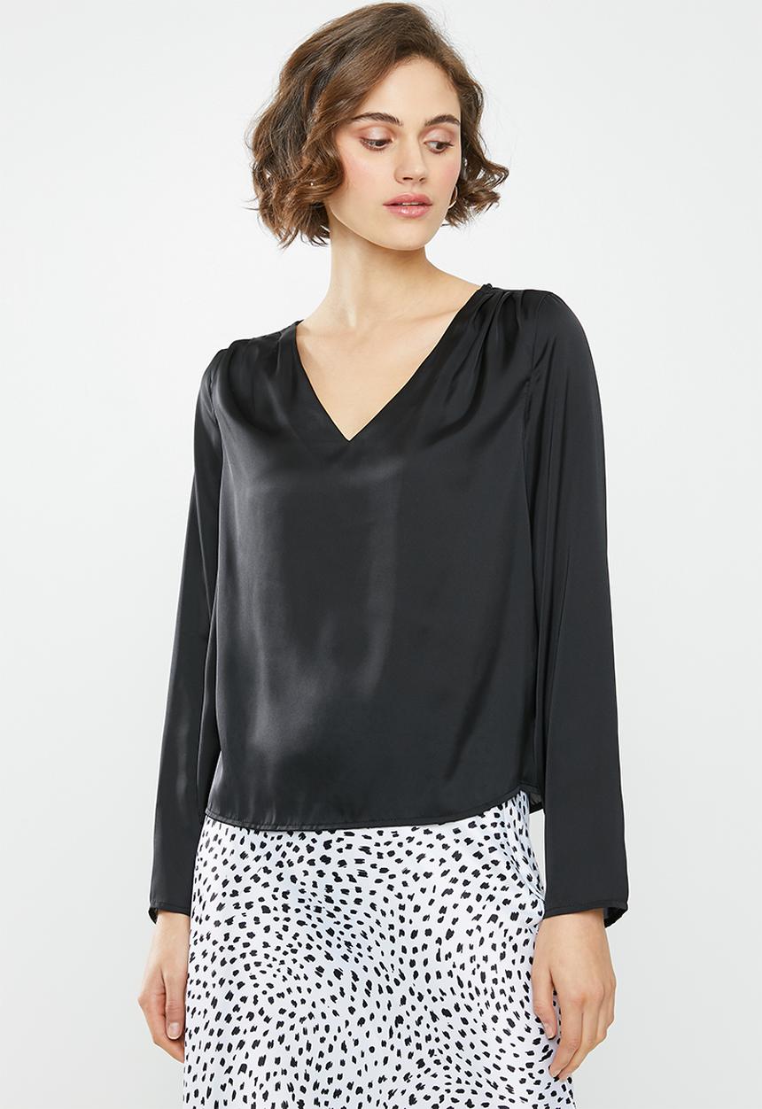 ONLY - Faby long sleeve V-neck top - black