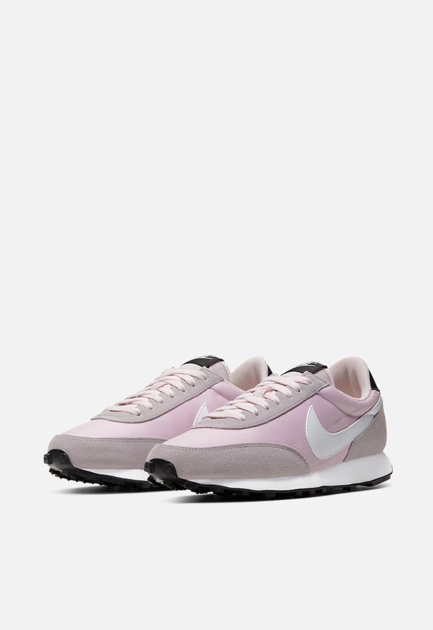 Nike - Daybreak - barely rose / white-silver lilac-black