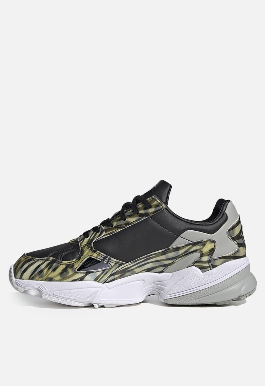 adidas Originals - Falcon - core black / metal grey / ftwr white