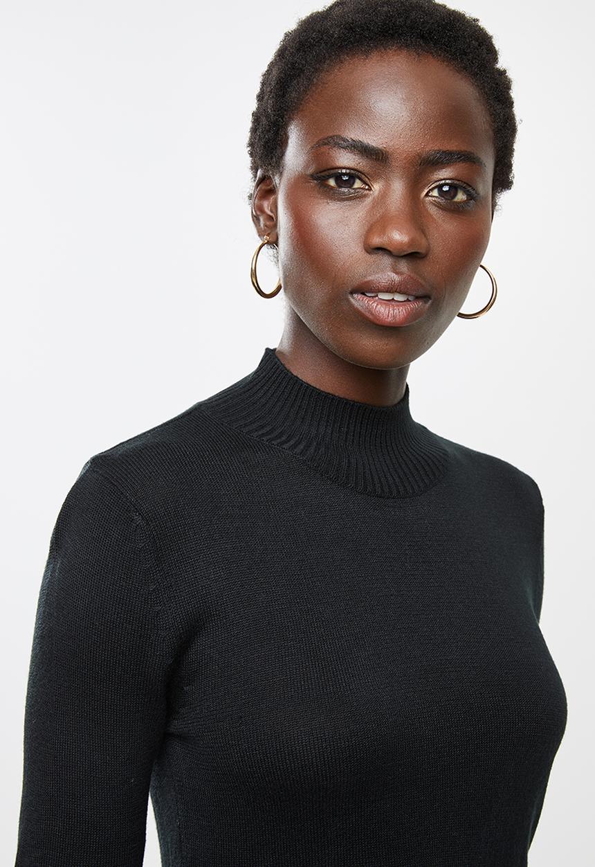 edit - Basic knit poloneck - black