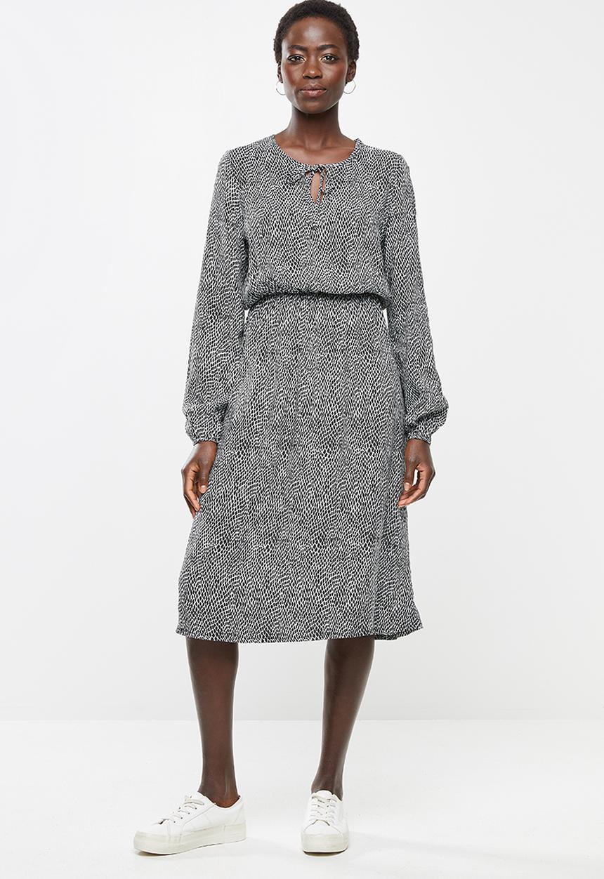 edit - Long sleeve neck tie peasant swing dress - black & white 