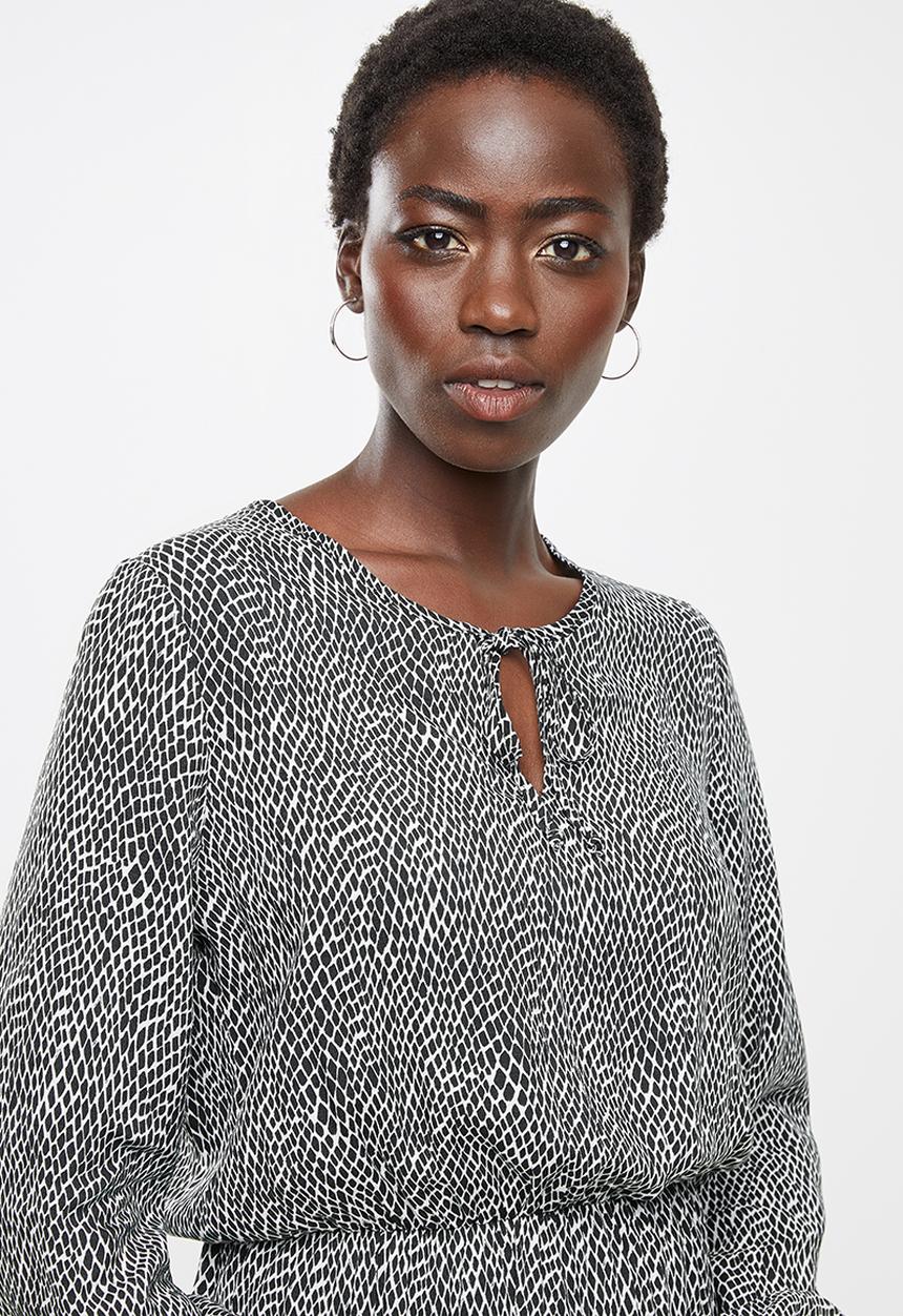 edit - Long sleeve neck tie peasant swing dress - black & white 