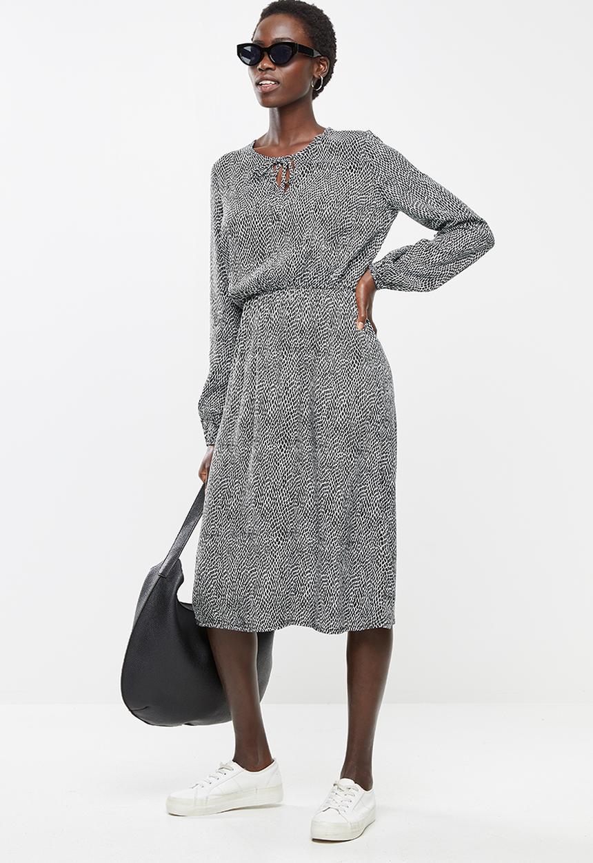 edit - Long sleeve neck tie peasant swing dress - black & white 