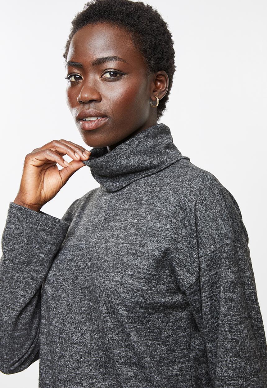 edit - Turtleneck top - grey