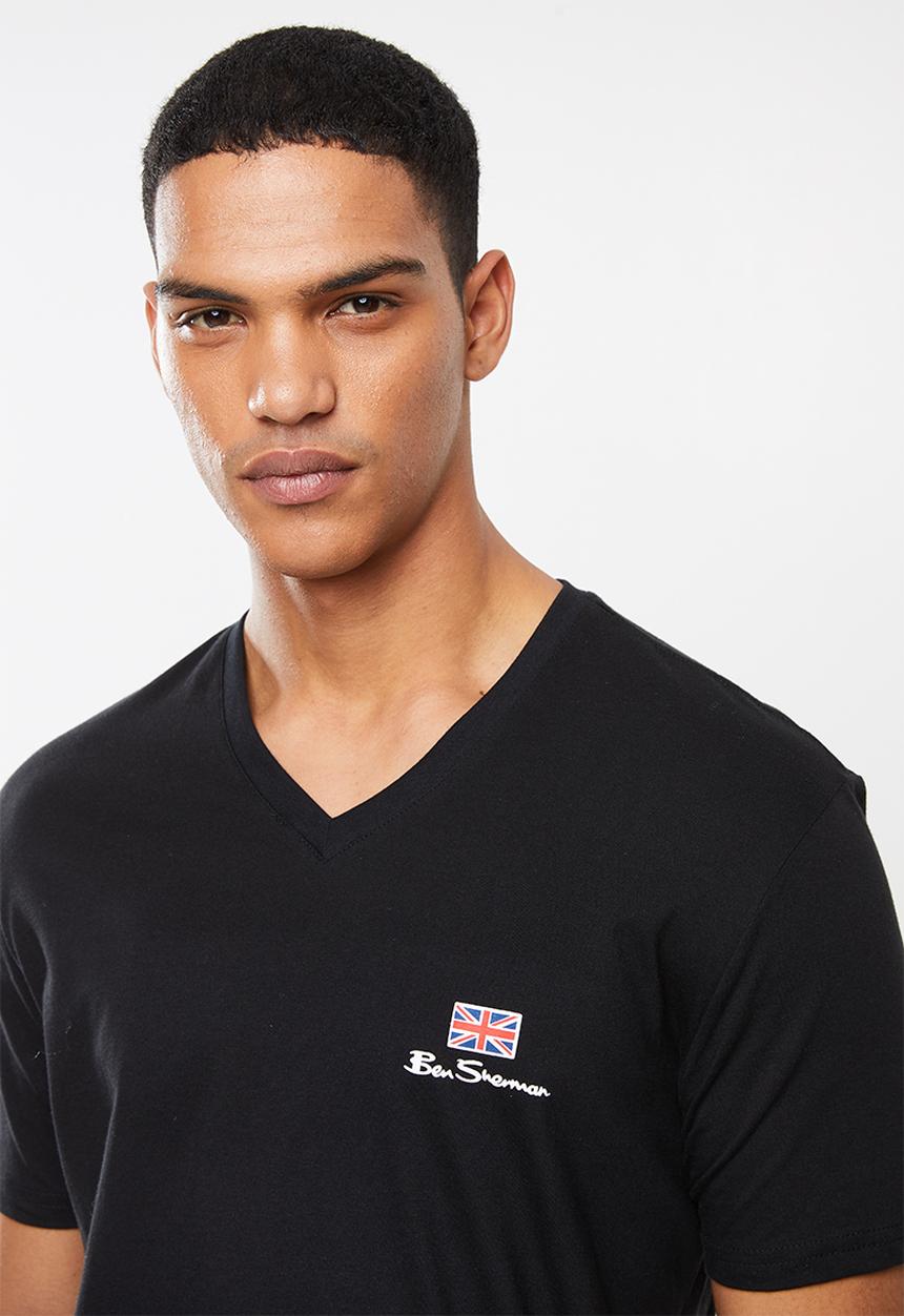 Ben Sherman - ESSENTIAL TEE V-NECK - BLACK
