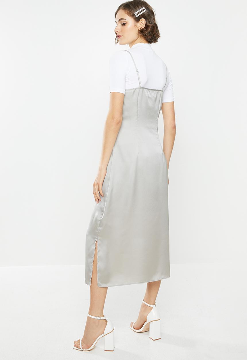 Missguided - Cowl cami slip dress satin - grey