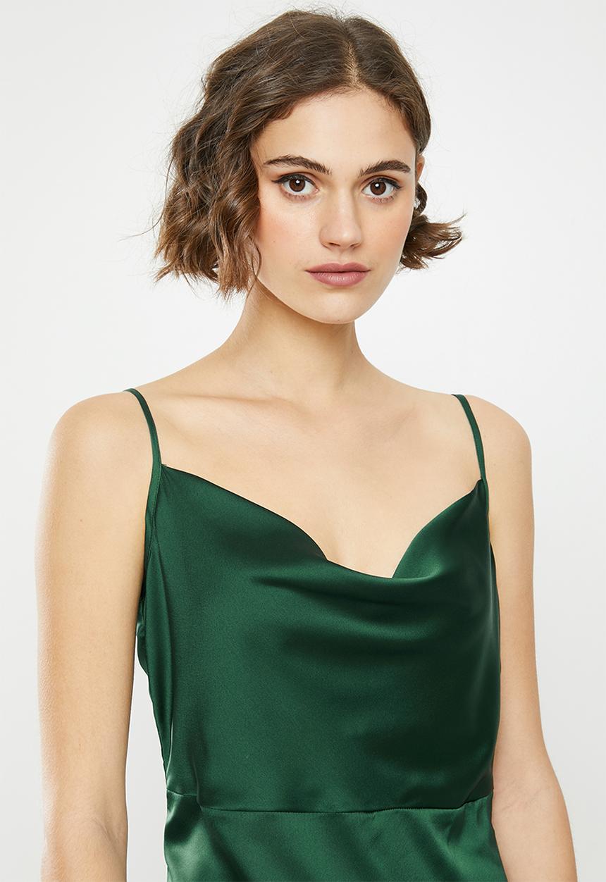 Missguided - Cowl cami slip dress satin - green