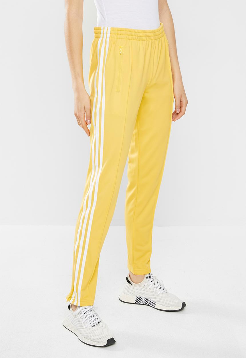 adidas Originals - Adicolour sst track pants - yellow