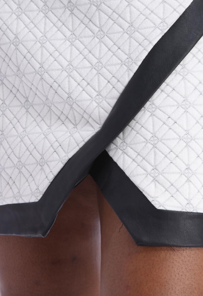 Vero Moda - Nori Short Skirt