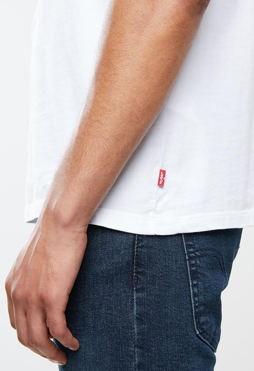Levi’s® - Graphic set-in tee - white