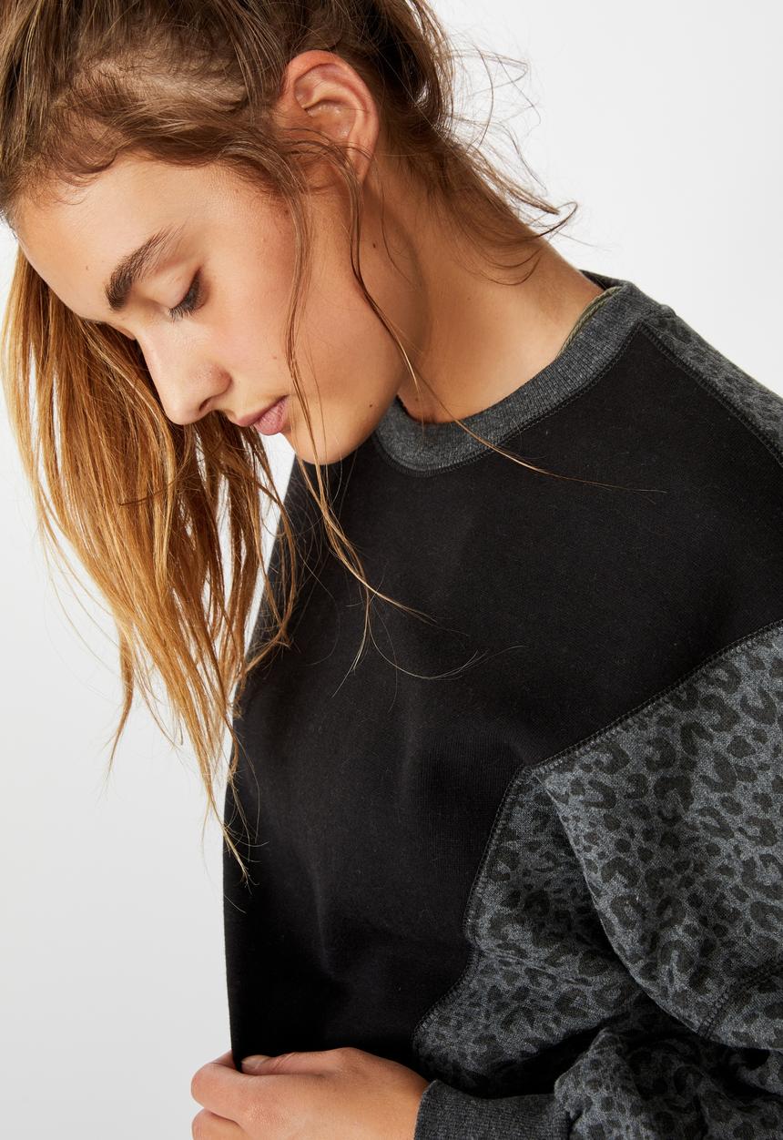 Cotton On - Blocked fleece crew top - black leopard splice