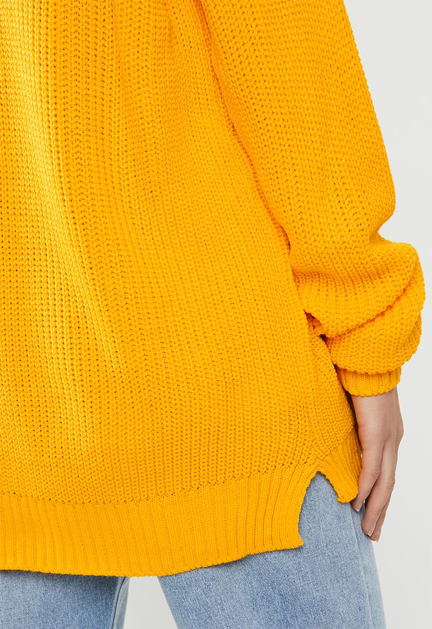 Glamorous - V-neck knitted jumper - gold