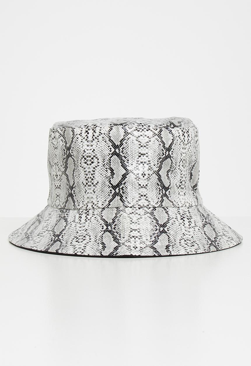 Superbalist - Snakeskin bucket hat - grey & white