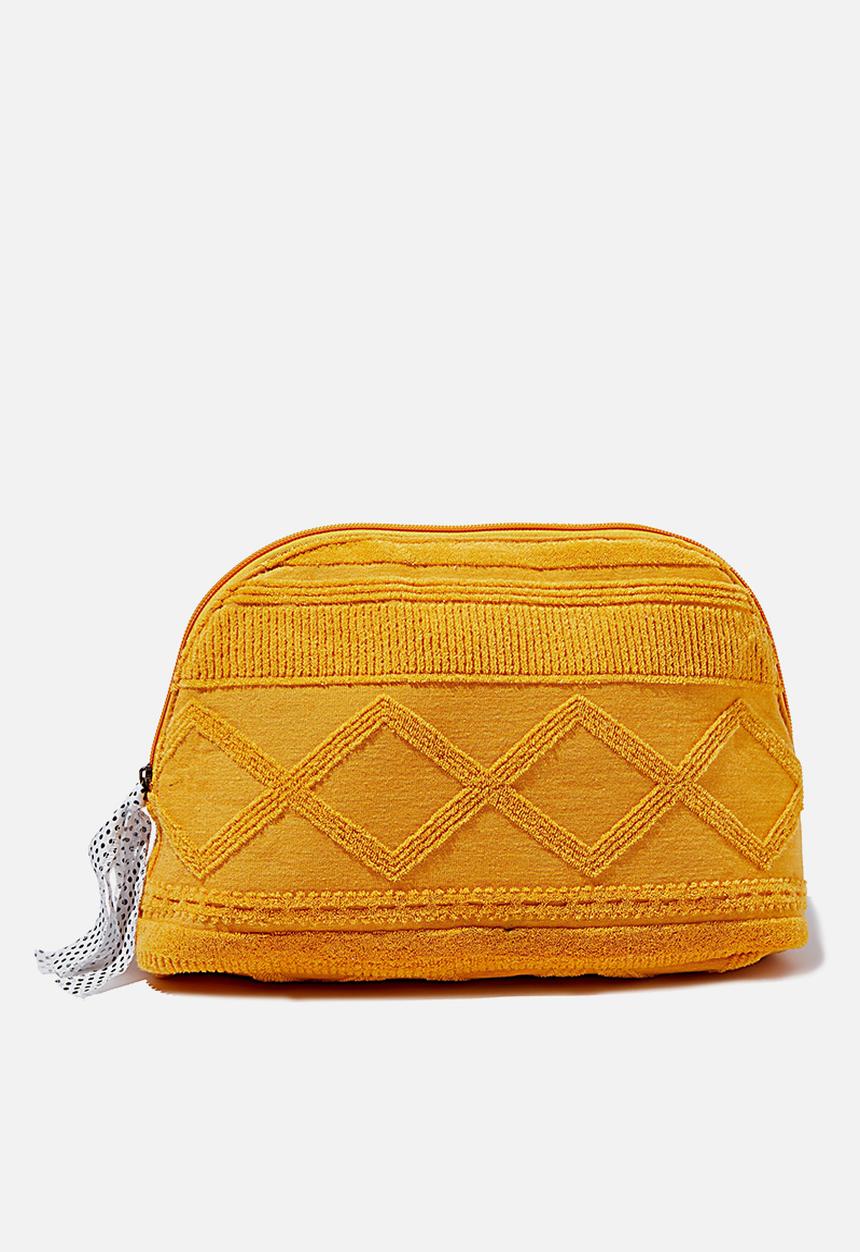 Cotton On - Rubi Amelia cosmetic case - yellow