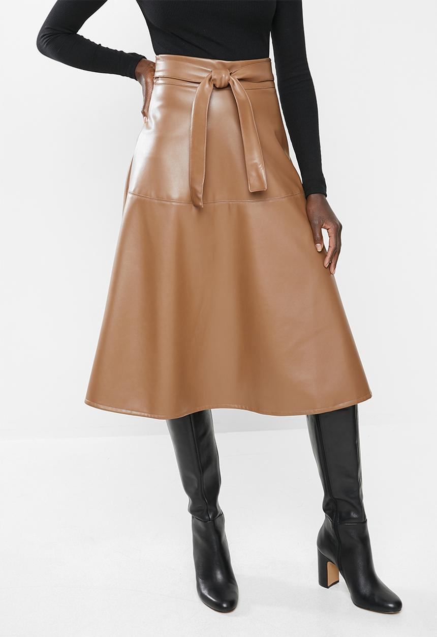 MILLA - Paneled pu circle skirt - tan