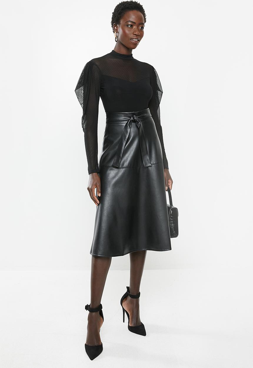 MILLA - Paneled pu circle skirt - black